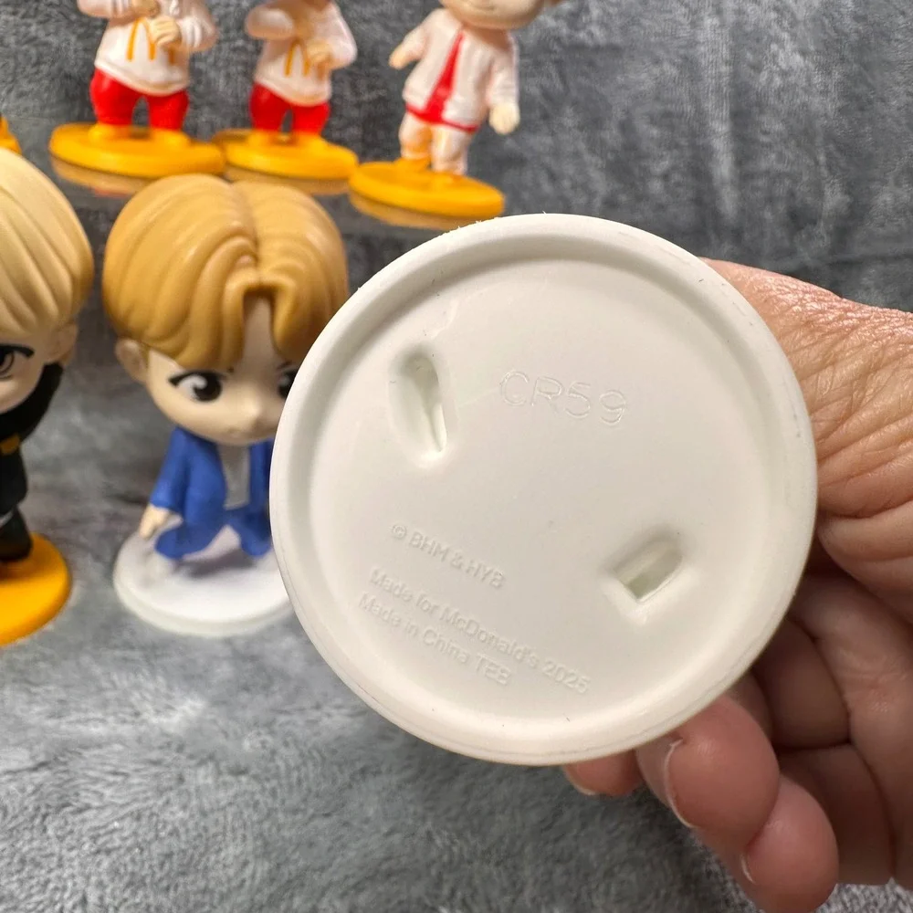 McDonald's K-Pop Chibi Figure Lot of 7 Mixed Year Promo‎ Collectible Toys